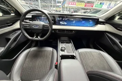 Ford Mondeo 2022, 60300 км, за 16739 USD - фото 36