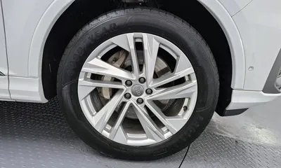 Audi Q7 2021, 69344 км, за 29415.67 USD