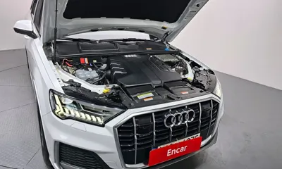 Audi Q7 2021, 69344 км, за 29415.67 USD - фото 6