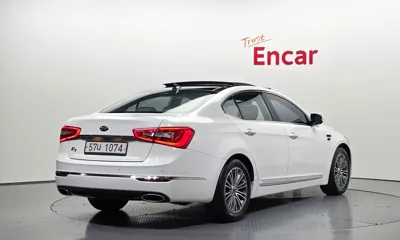 Kia K7 2015, 135204 км, за 4098.36 USD