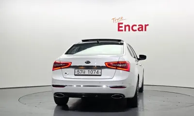 Kia K7 2015, 135204 км, за 4098.36 USD