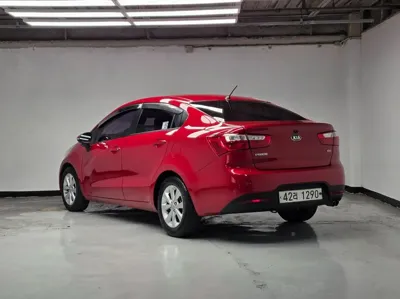 Kia Pride 2014, 117960 км, за 2297.49 USD