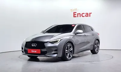 Infiniti Q30 · 2017 год