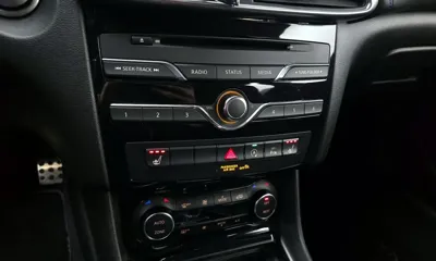 Infiniti Q30 2017, 49739 км, за 9448.3 USD - фото 17
