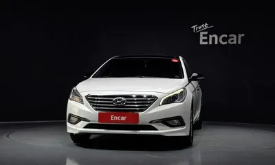 Hyundai Sonata 2016, 157077 км, за 5537.46 USD