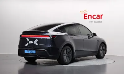 Tesla Model Y 2025, 5101 км, за 0 USD