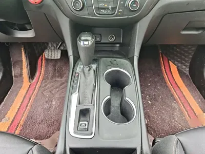 Chevrolet Equinox 2020, 48200 км, за 7666.13 USD - фото 7