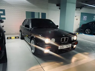 BMW 3-Series · 1990 год