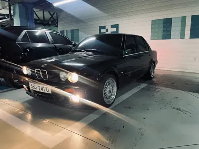 BMW 3-Series 1990, 220000 км, за 27322.43 USD