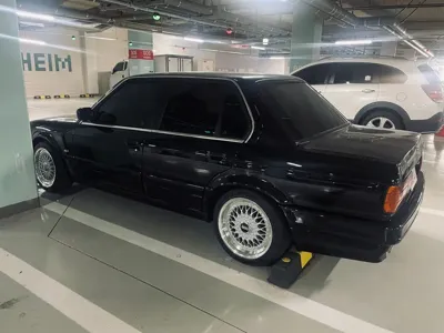BMW 3-Series 1990, 220000 км, за 27322.43 USD