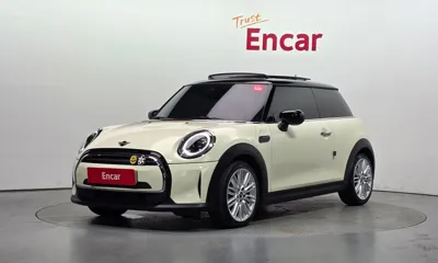 MINI Cooper · 2022 год