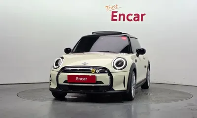 MINI Cooper 2022, 31026 км, за 15276.6 USD
