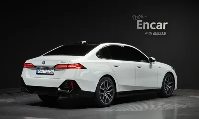 BMW 5-Series 2025, 11268 км, за 46753.9 USD