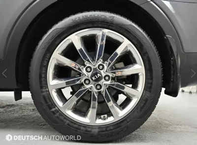 Kia Sorento 2015, 125934 км, за 5653.14 USD