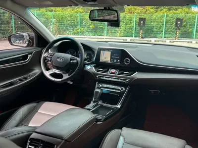 Hyundai Grandeur 2018, 35000 км, за 12360.15 USD - фото 7