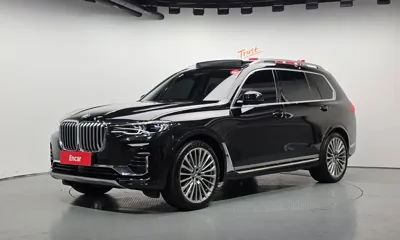 BMW X7 · 2021 год