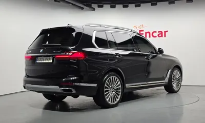 BMW X7 2021, 107371 км, за 43980.57 USD