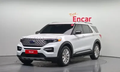 Ford Explorer · 2022 год