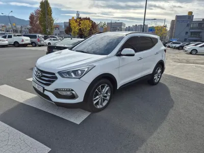 Hyundai Santafe 2016, 121920 км, за 8998.95 USD