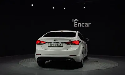 Hyundai Avante 2014, 81908 км, за 4495.12 USD