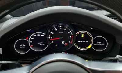 Porsche Cayenne 2020, 92368 км, за 42689.16 USD - фото 8