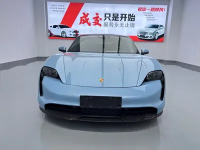 Porsche Taycan 2020, 52000 км, за 48871.59 USD