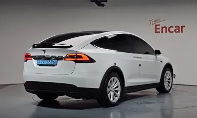 Tesla Model X 2020, 132243 км, за 43302.71 USD