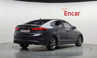 Hyundai Avante 2016, 31439 км, за 5810.42 USD