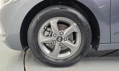 Hyundai Avante 2016, 31439 км, за 5810.42 USD
