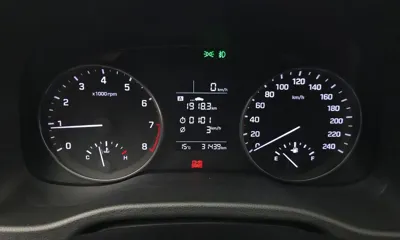 Hyundai Avante 2016, 31439 км, за 5810.42 USD - фото 8