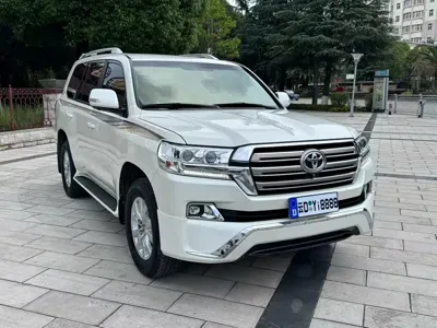 Toyota Land Cruiser 2019, 82000 км, за 72097.4 USD