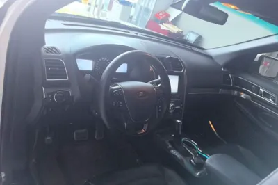 Ford Explorer 2016, 124600 км, за 13312 USD - фото 14