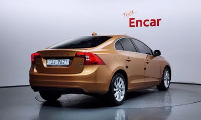 Volvo S60 2014, 76744 км, за 5281.6 USD