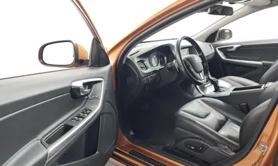 Volvo S60 2014, 76744 км, за 5281.6 USD - фото 10