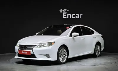 Lexus ES · 2013 год