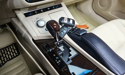 Lexus ES 2013, 96242 км, за 10838.15 USD - фото 9