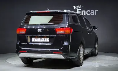 Kia Canival 2015, 74186 км, за 8476.81 USD