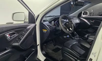 Hyundai Tucson 2013, 98235 км, за 4594.98 USD - фото 10