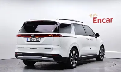 Kia Canival 2021, 71728 км, за 19233.29 USD