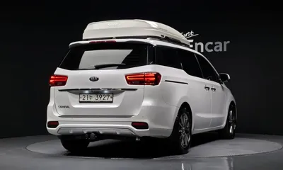 Kia Canival 2019, 83574 км, за 13082.26 USD