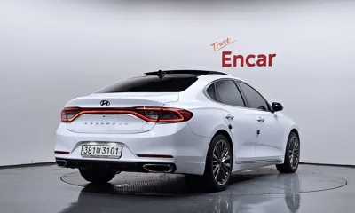 Hyundai Grandeur 2018, 103673 км, за 10510.32 USD
