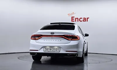 Hyundai Grandeur 2018, 103673 км, за 10510.32 USD