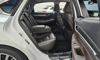 Hyundai Grandeur 2018, 103673 км, за 10437.18 USD - фото 11
