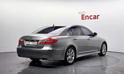 Hyundai Genesis 2012, 187509 км, за 2822.63 USD
