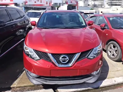 Nissan Qashqai 2016, 75800 км, за 5370.19 USD
