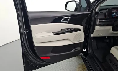 Kia Canival 2023, 60271 км, за 16901.77 USD - фото 24