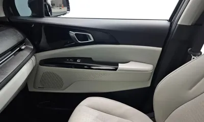 Kia Canival 2023, 60271 км, за 16901.77 USD - фото 25