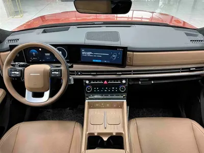 Hyundai Santa Fe 2024, 4200 км, за 29722.79 USD