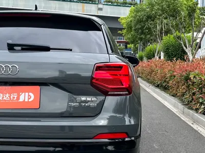 Audi Q2L 2021, 63000 км, за 9315.93 USD