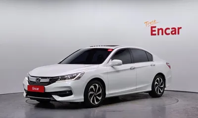 Honda Accord · 2016 год